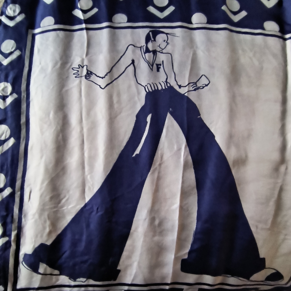 1970s Vintage Frimmel Scarf